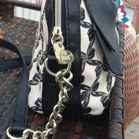 Betsey Johnson purse - Picture 9 of 14